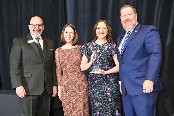 Service Provider-The Pulse of GovCon-Lisa Mundt, Amber Hart